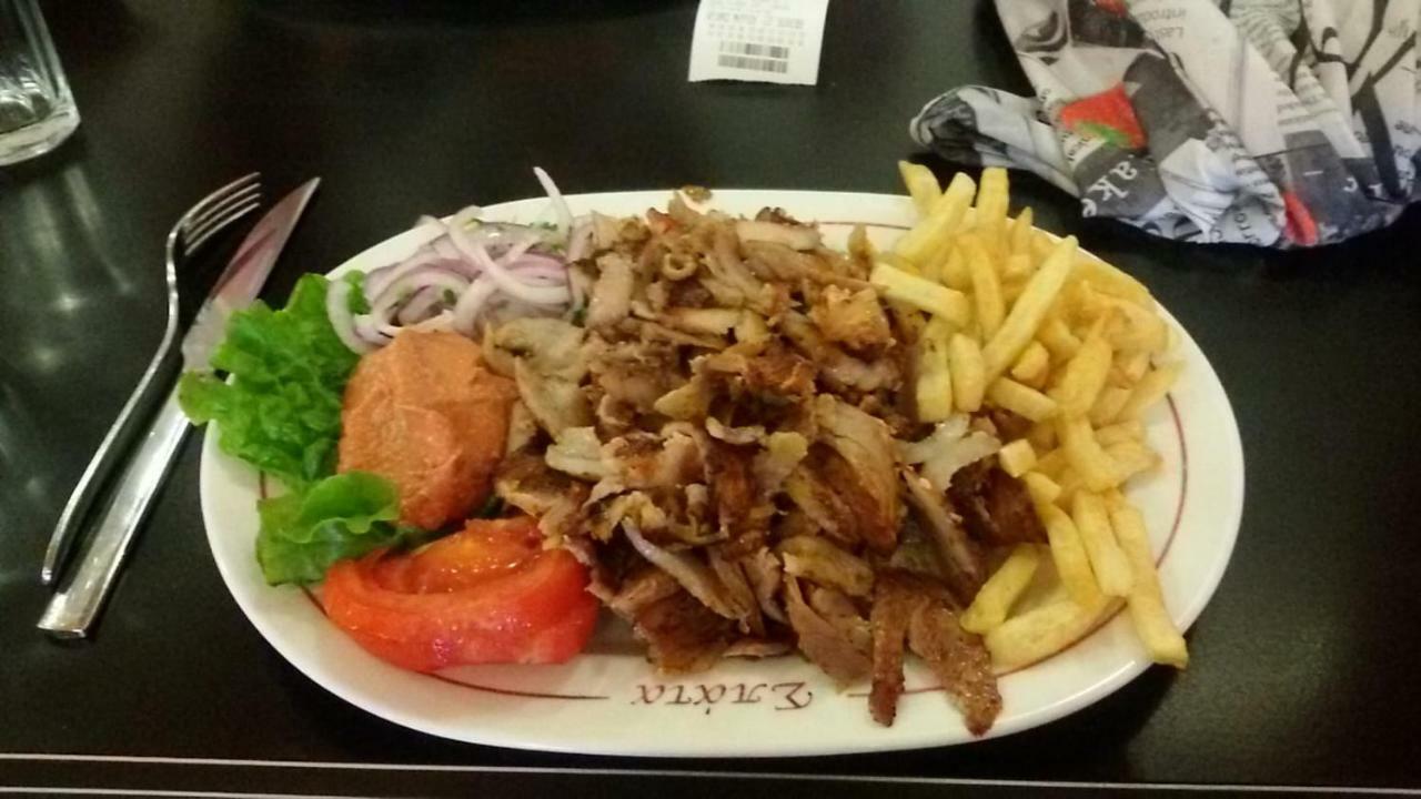 Jonnys Ferienwohnung Peraía Kültér fotó